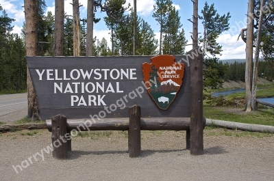 Entrance to Yellowstone National Park