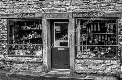 Castleton
Derbyshire Peak District